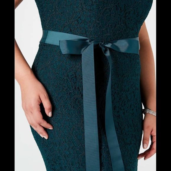 NEW Adrianna Papell [ Plus Size‎ 20W ] Ribbon-Belt Lace Gown in Forest - Picture 2 of 12